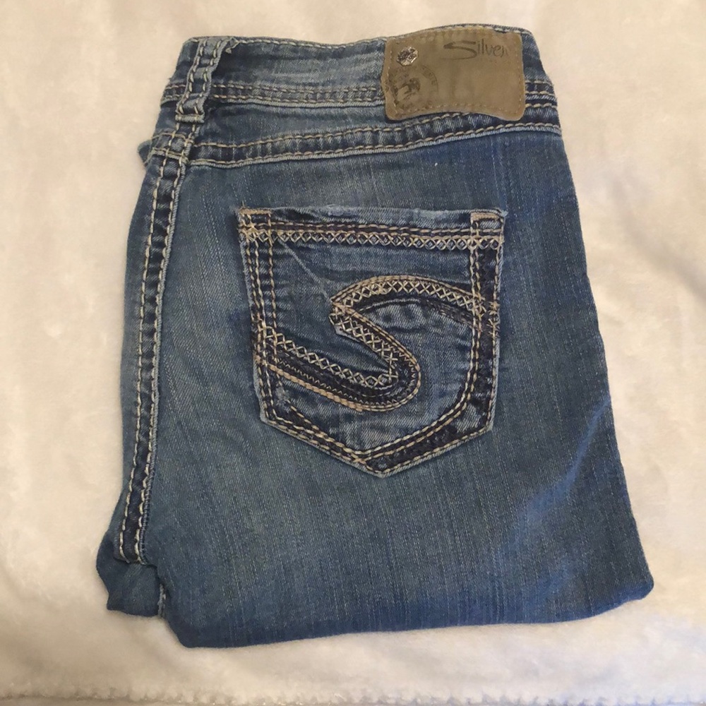 Silver jeans!! Size 26!! Nice jeans.